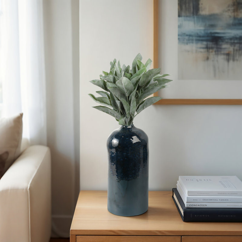 Handcrafted Pottery Earthenware Vase - Round Decorative Accent With Unique Glazed Detailing - Artisan Ceramic Design For Timeless Charm