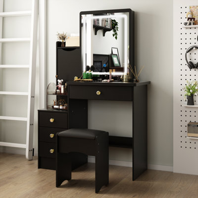 Jauneta Vanity