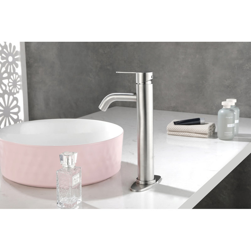 Single-Handle Bathroom Sink Faucet with High-Quality Aerator and Pop-Up Drain, Easy Installation and Durable Design