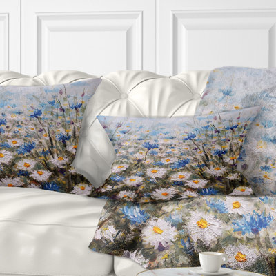Coussin floral Glade of Cornflowers and Daisies