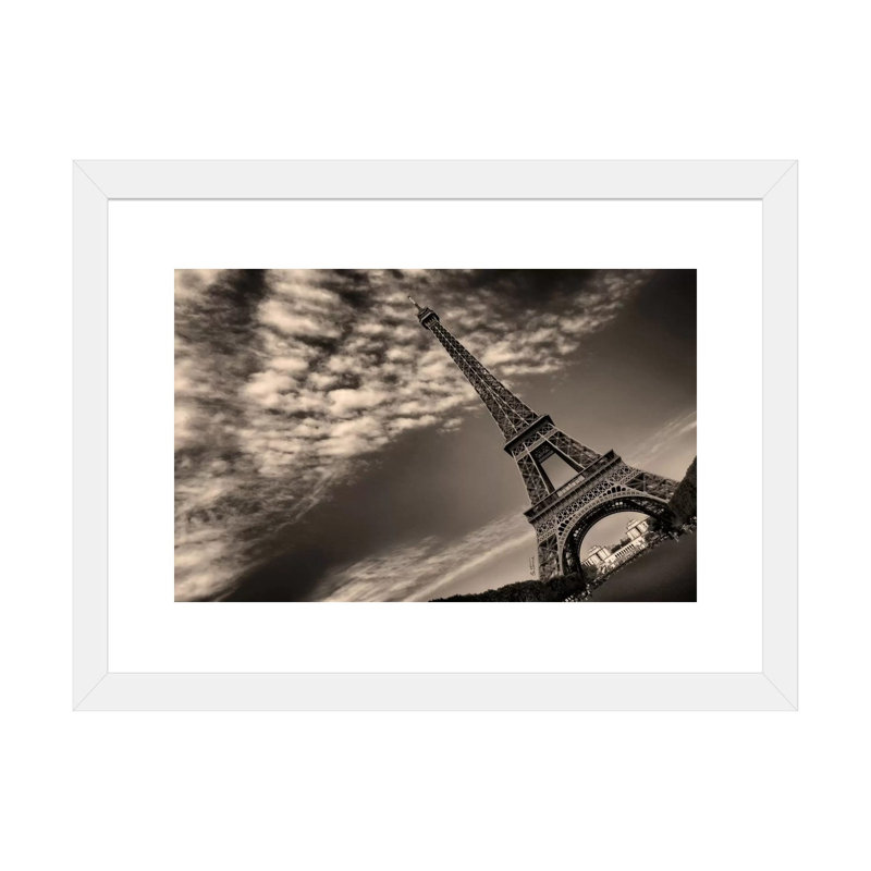Tour Eiffel par Ben Heine - reproduction de photo sur toile encadrée, Blanc, H 16 po x l 24 po x P 1 po, Papier encadré blanc