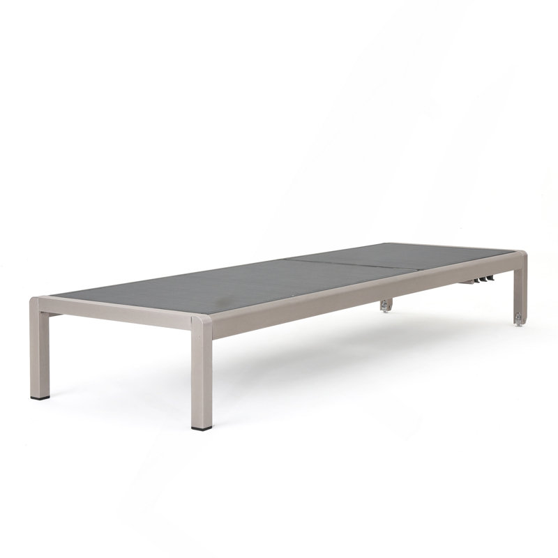 Chaise Lounge