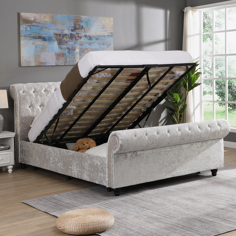Grand lit de rangement tapissier Hartfried