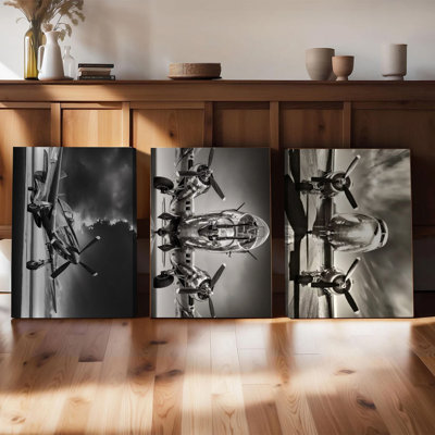 Ensemble de 3 affiches encadrées, toiles décoratives vintage représentant des avions, en noir et blanc. Photographies d'avions classiques, décoration murale moderne et industrielle pour salon, bureau ou garage.