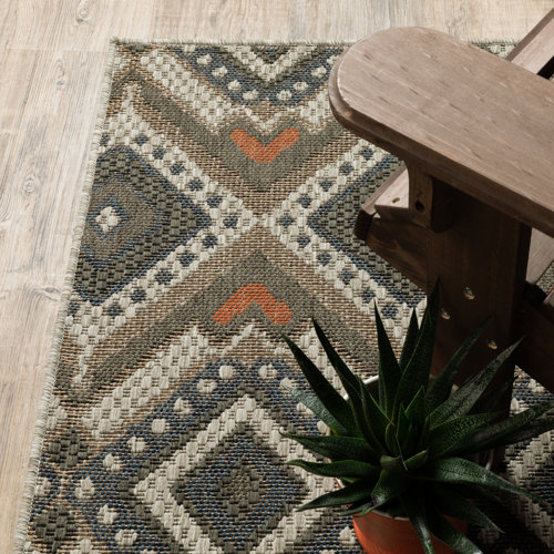 Lark Manor Izola Gray/Orange Indoor/Outdoor Rug & Reviews | Wayfair