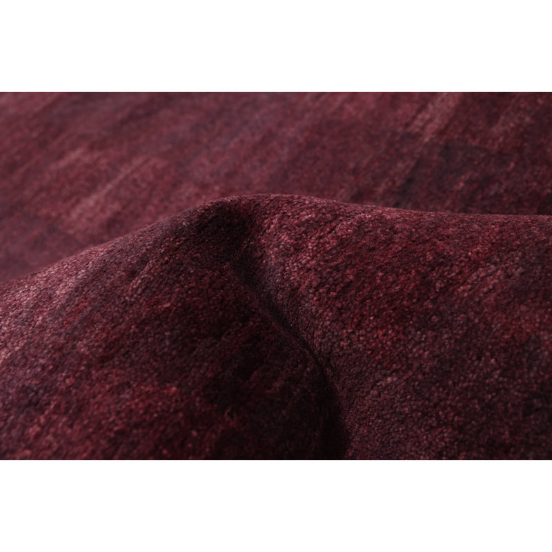 Tapis bourgogne à transition de couleur 5 pi 7 po x 7 pi 9 po