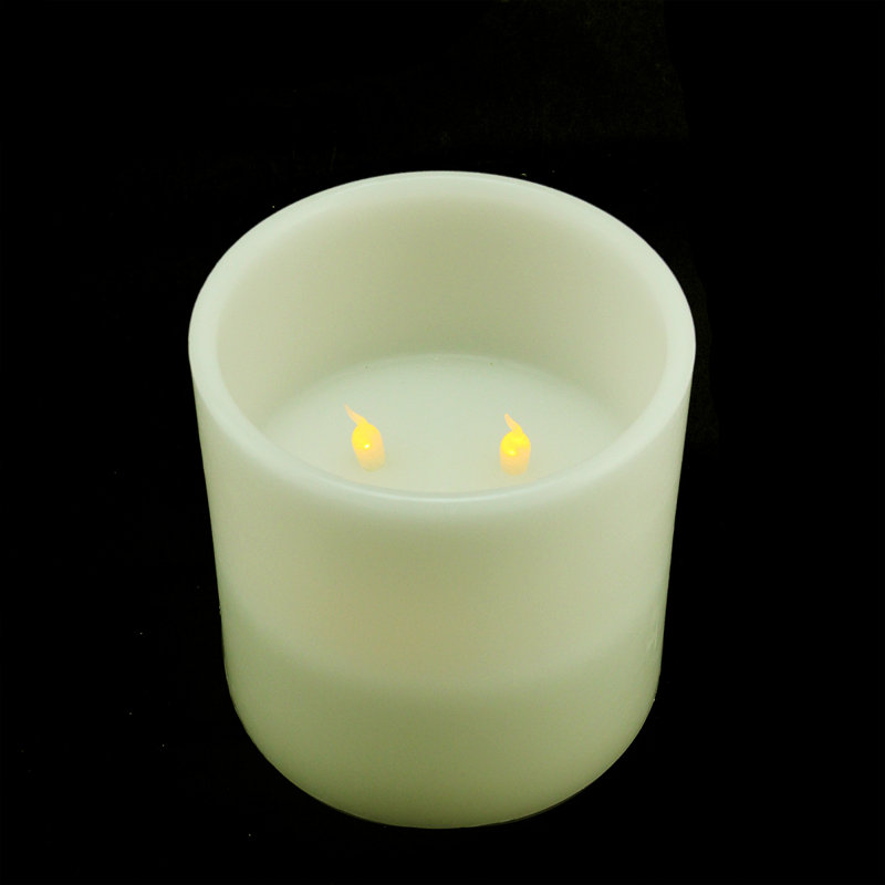 Bougie colonne de Noël 6 po à DEL sans flamme scintillante 3 lumières