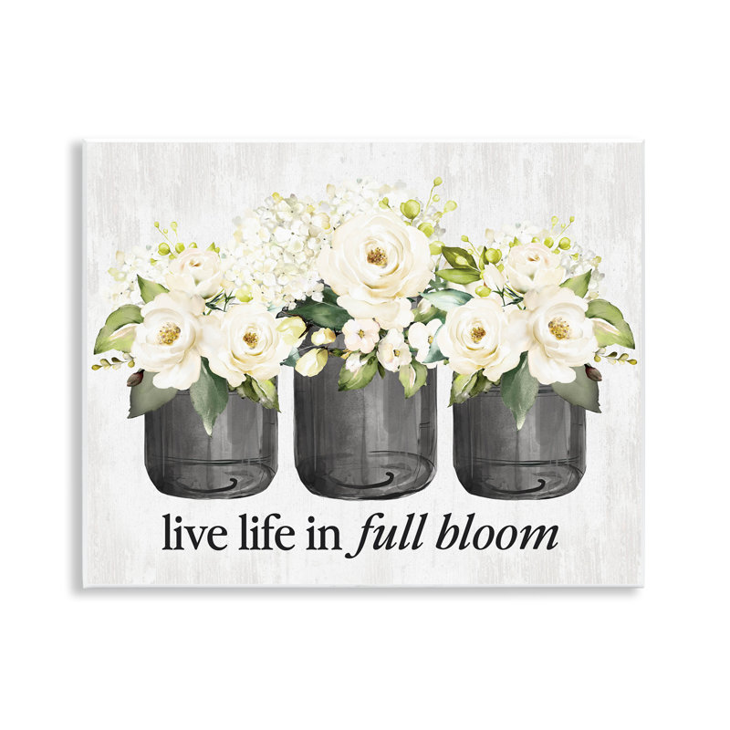 "Life in Full Bloom", art mural par lettres et lignes