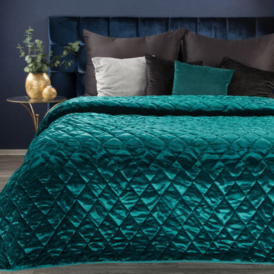 Alasdhair Polyester Solid Colour Bedspread