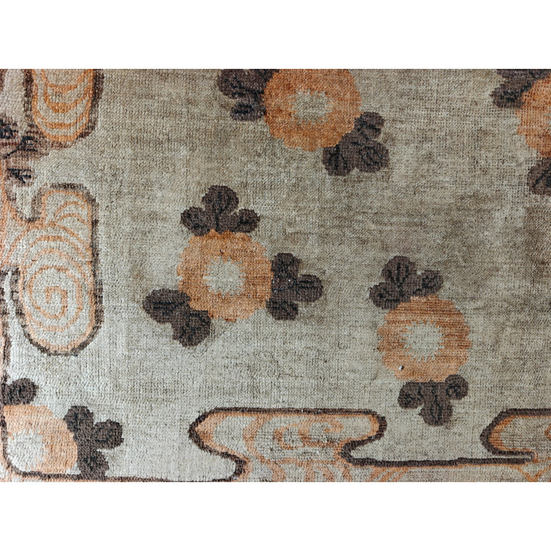 Warm Cream Color Antique Floral Pattern Mongolian Wool Pile Area Rug
