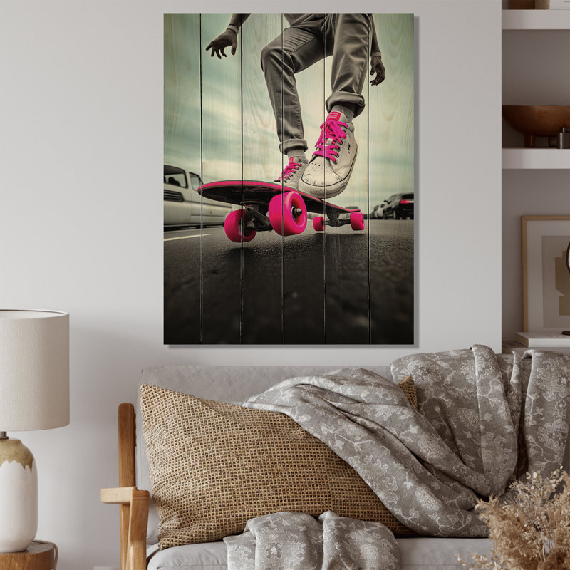 Rêves de planche à roulettes roses - imprimé sportif sur bois de pin naturel, H 20 po x l 10 po x P 0,78 po