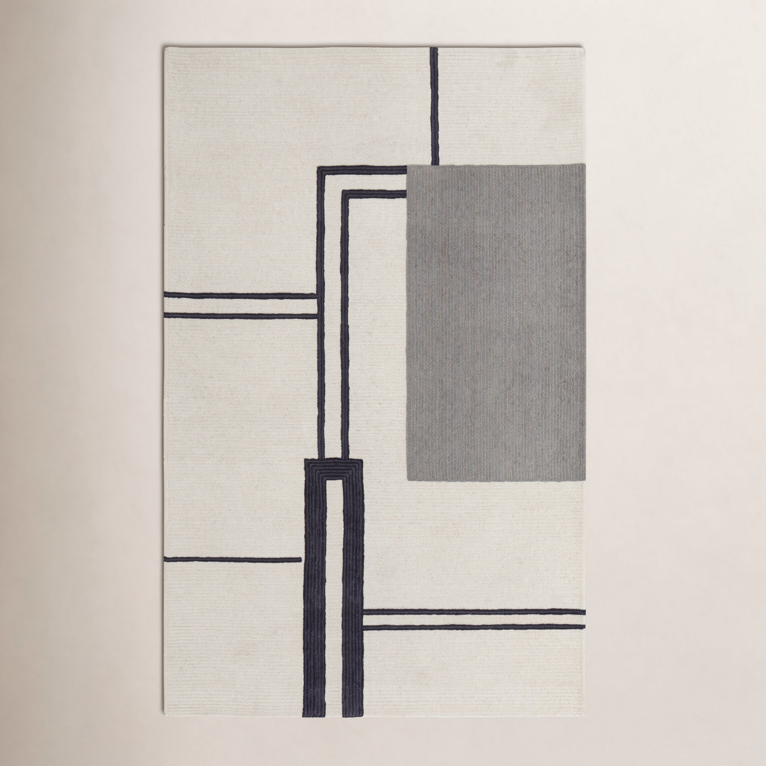 Nobu Ivory Black Hand-Tufted Abstract Rug, Rectangle 5' x 8'