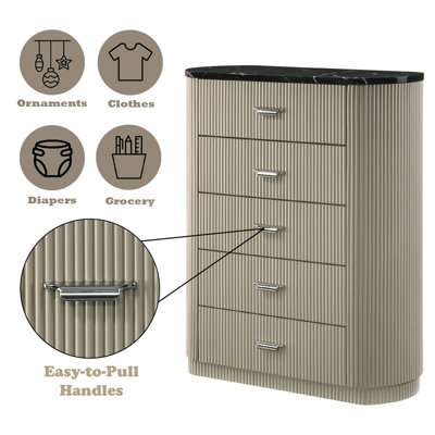 Commode beige Travonte avec surface en marbre noir