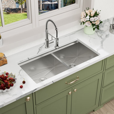 33" L Undermount Double Bowl 60/40 Stainless Steel Kitchen Sink With Cutting Borad and Colander
