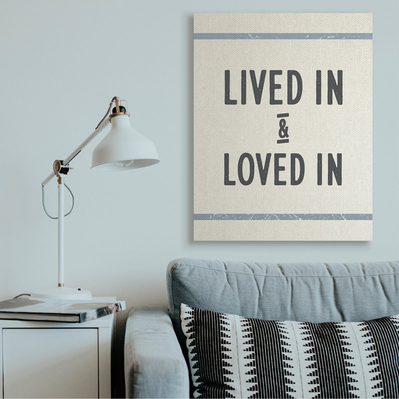 «Lived in Lived in Expression» par Daphne Polselli - impression d'art graphique, Toile tendue, H 48 po x l 36 po x 1,5 po
