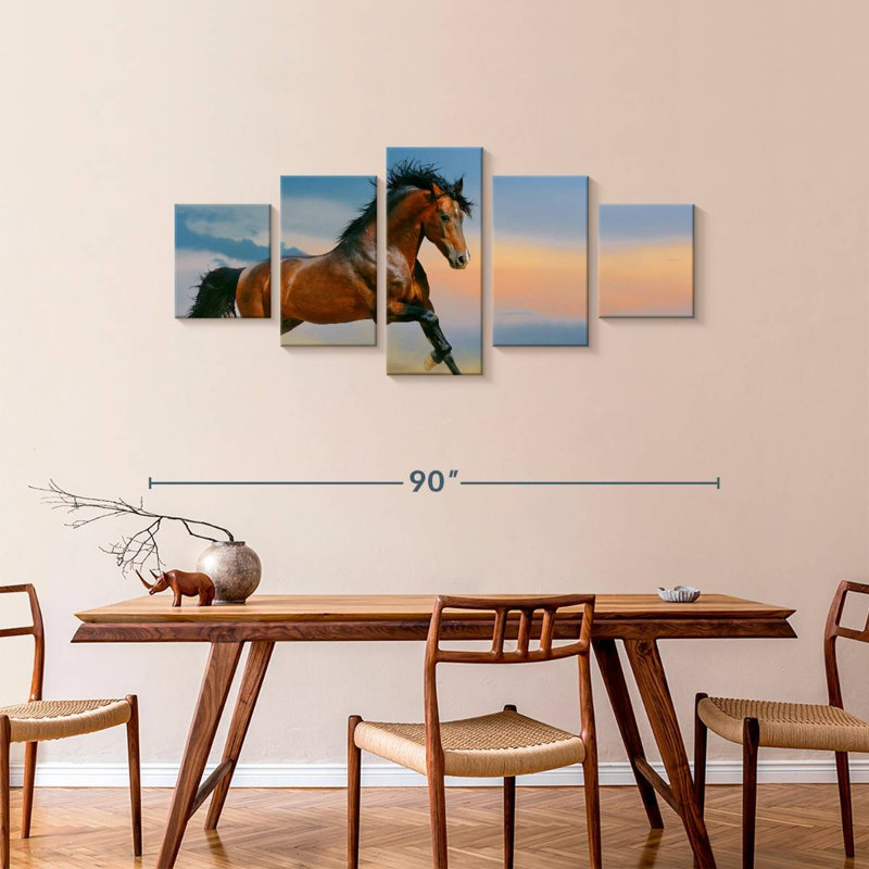 Cheval brun au galop, H 36 po x l 80 po