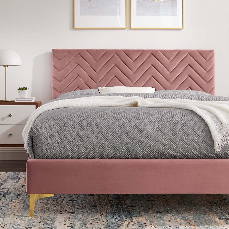 Lit plateforme en velours Leah, Vieux rose, Très grand