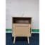 Table de chevet décorative avec tablette ouverte - pieds en bois massif, porte de table d'appoint en chêne séduisant pour un design magnifique