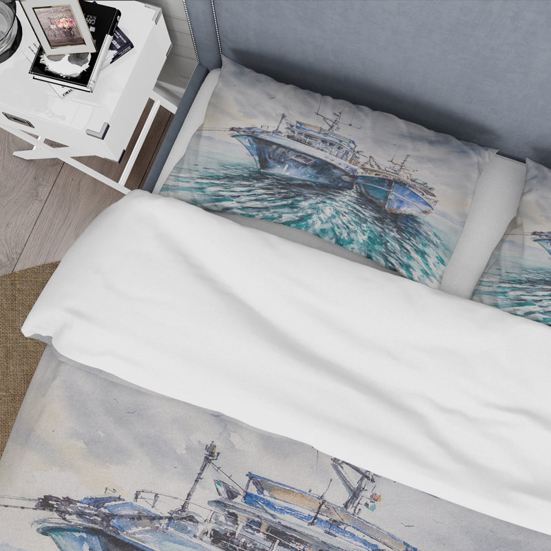 Deux bateaux de pêche avant une tempête - ensemble de housse de couette nautique - microfibre de polyester