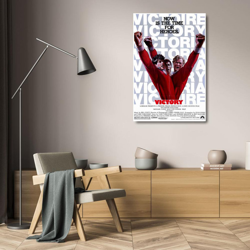 Victoire, H 24 po x l 16 po