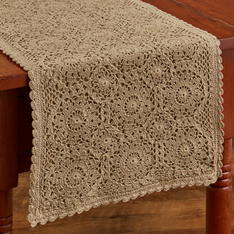Chemin de table August Grove® en dentelle - L 54 po - Avoine, Blanc cassé, 54 po x 13 po