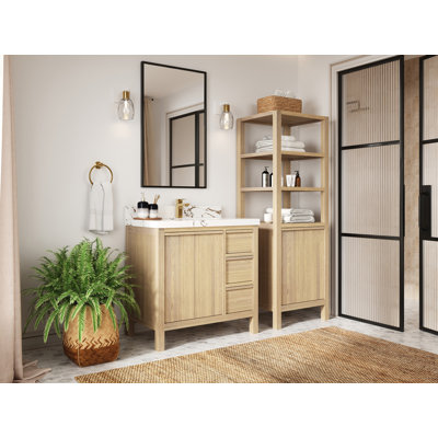 Elizabeth Oak 36 In. W X 22 In. D Center Sink Bathroom Vanity With Cove Edge Quartz