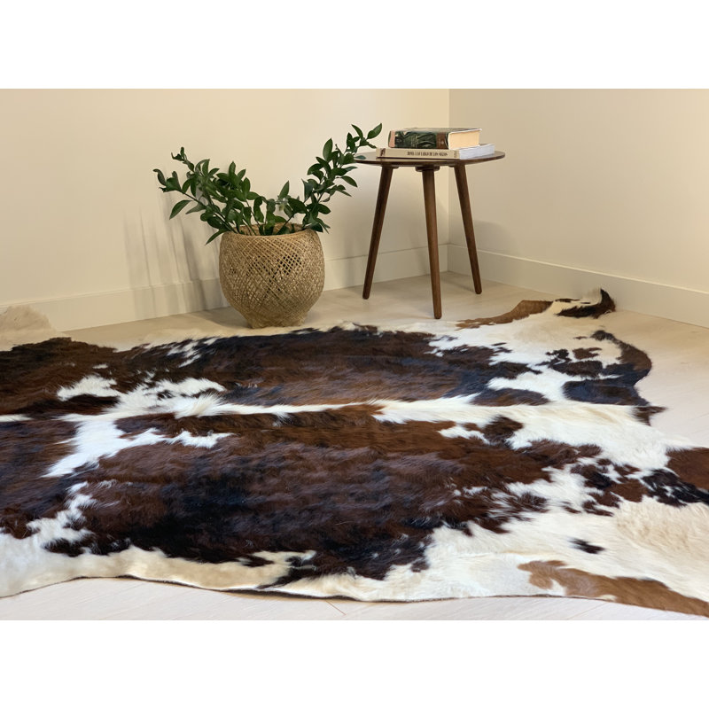 Oavia Cowhide Indoor Rug