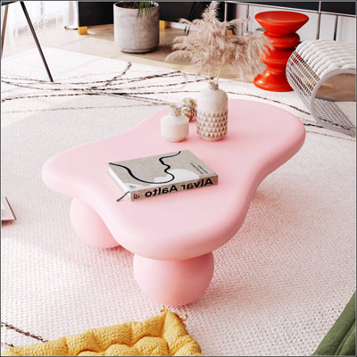 Table basse de 47 pouces en forme de nuage, profil bas avec 3 pieds sphériques, rose, idéale pour les salons modernes