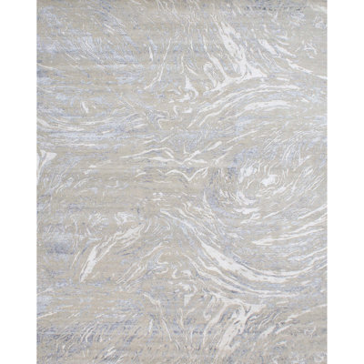 Area Rug in Silver/Grey