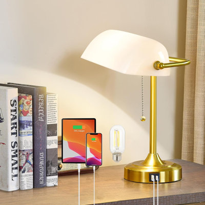 Lampe de bureau vintage de style banquier, abat-jour en plastique, lampe de table rétro avec ports de chargement USB de type C, lampe de bibliothèque traditionnelle pour la maison, le bureau, la table de chevet ou la chambre.