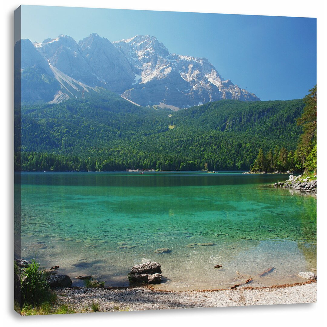 Leinwandbild Atemberaubender Bergsee mit verschneiten Gipfeln