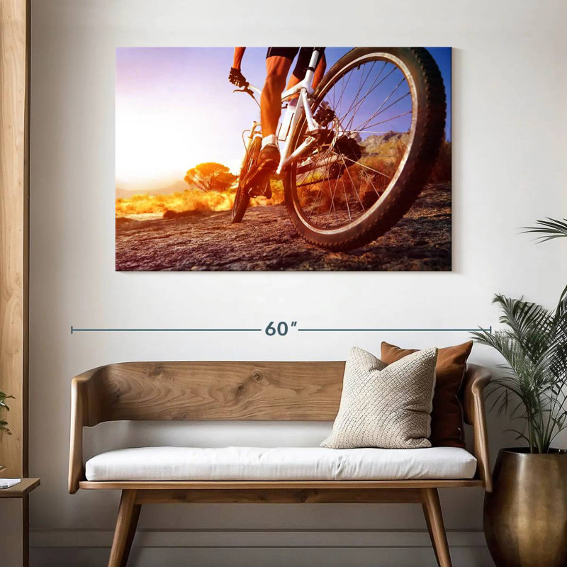 Sireci à vélo au coucher du soleil, H 32 po x l 48 po