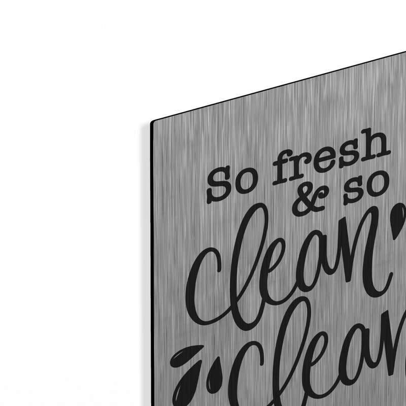  «So Clean Clean» par Fearful Made Creations, art mural en métal, H 16 po x l 12 po