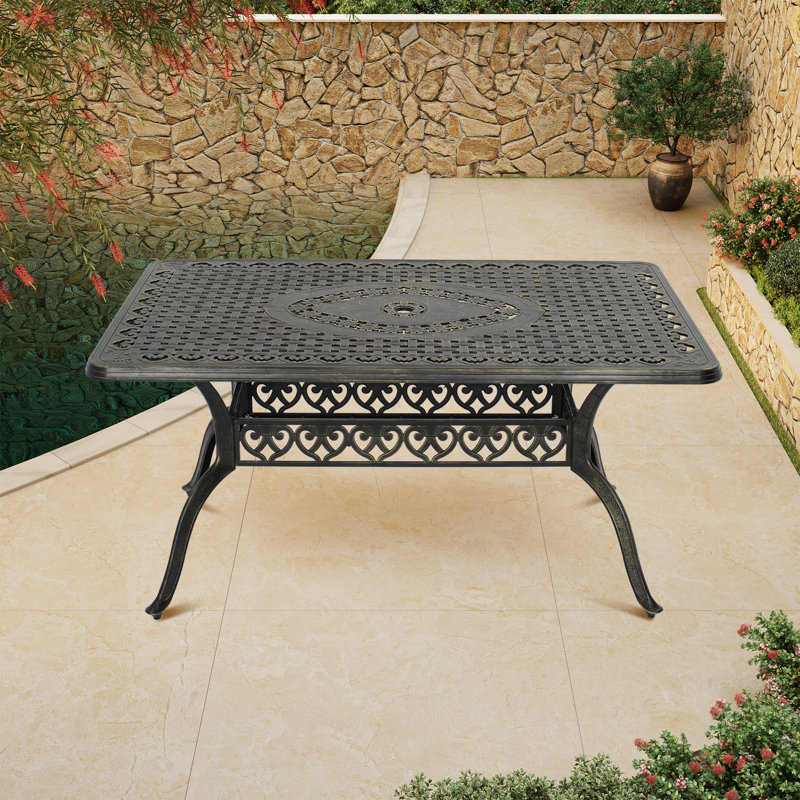 Table de salle à manger d'extérieur Vaha, L 35 po x L 59 po x H 29 po