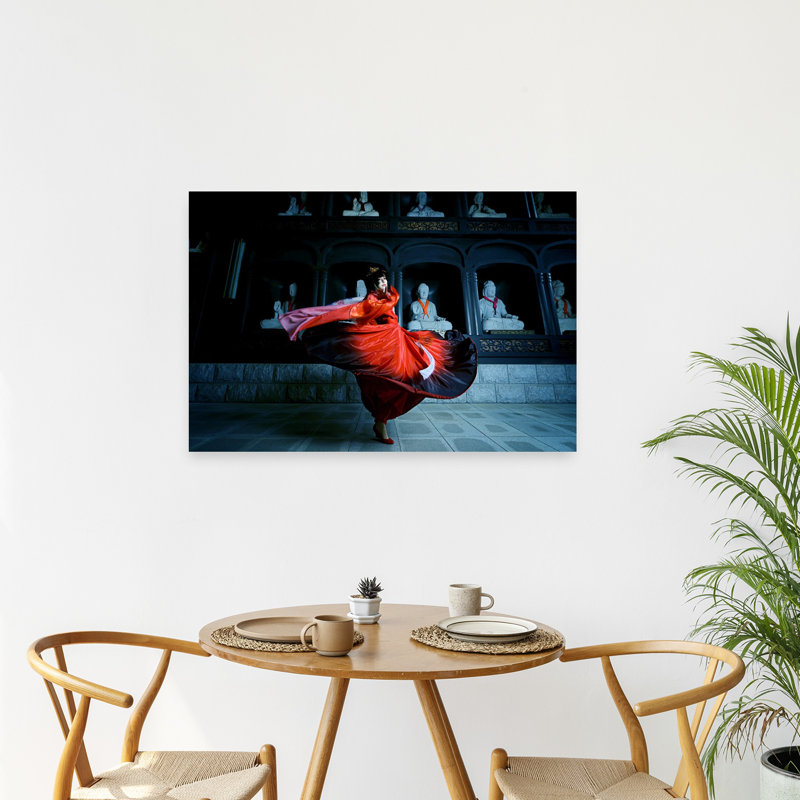 «Dramatic Temple Dance», art dramatique élégant et serein, H 24 po x l 36 po
