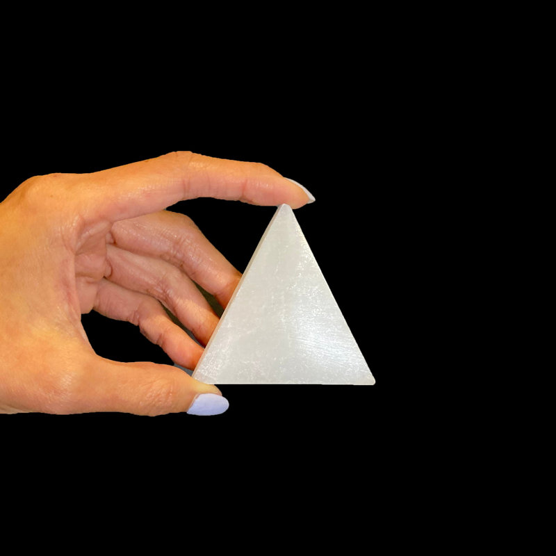 Sculpture triangulaire