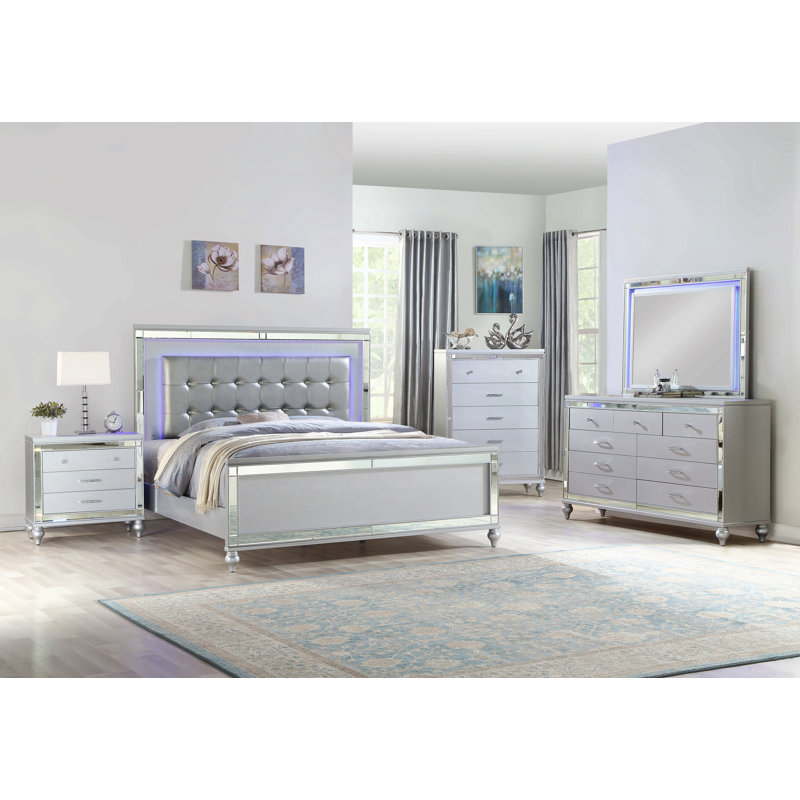 Ensemble de chambre à coucher 5 pièces à DEL avec bois de couleur argent, Argent argent, Grand lit