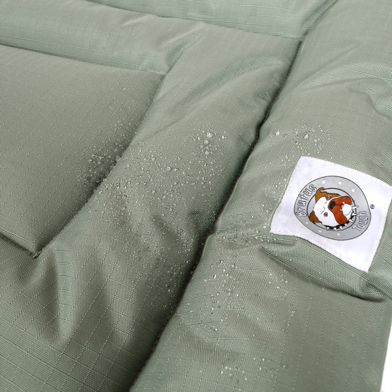 Coussin confortable Brutus Tough Resistant, Moyen (l 36 po x P 23 po x H 2 po), Vert
