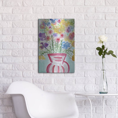 "Vase rouge de fleurs" par Linda Woods
