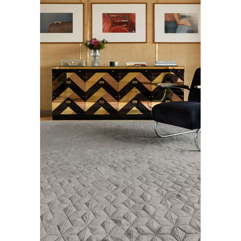 Helen Amy Murray Star Silk Charcoal Area Rug, Rectangle 5' x 7'6"