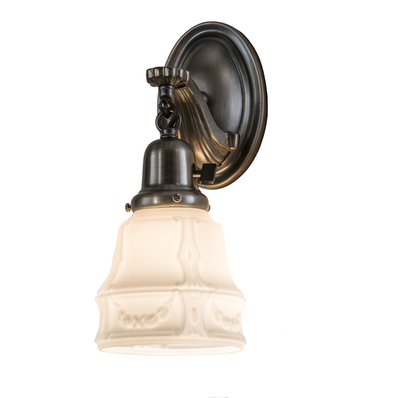 Beth 1 - Light Armed Sconce