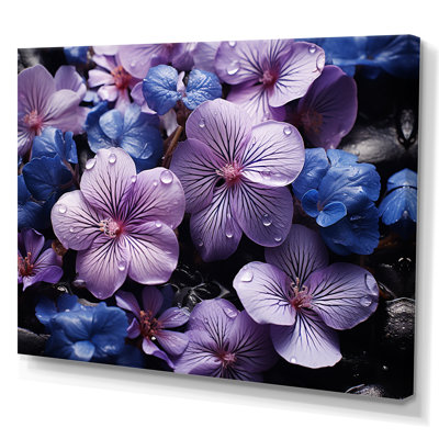 «Violets In Amethyst Hues Grow Larside I», reproduction sur toile
