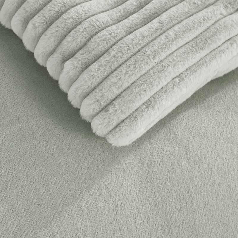 Apala Plush Luxury 4 Pc Comforter Set, King Comforter + 3 Additional Pieces, Gray