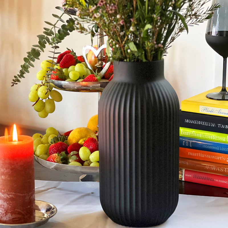 Vase Iconic Scandi noir mat, 11,75 pouces