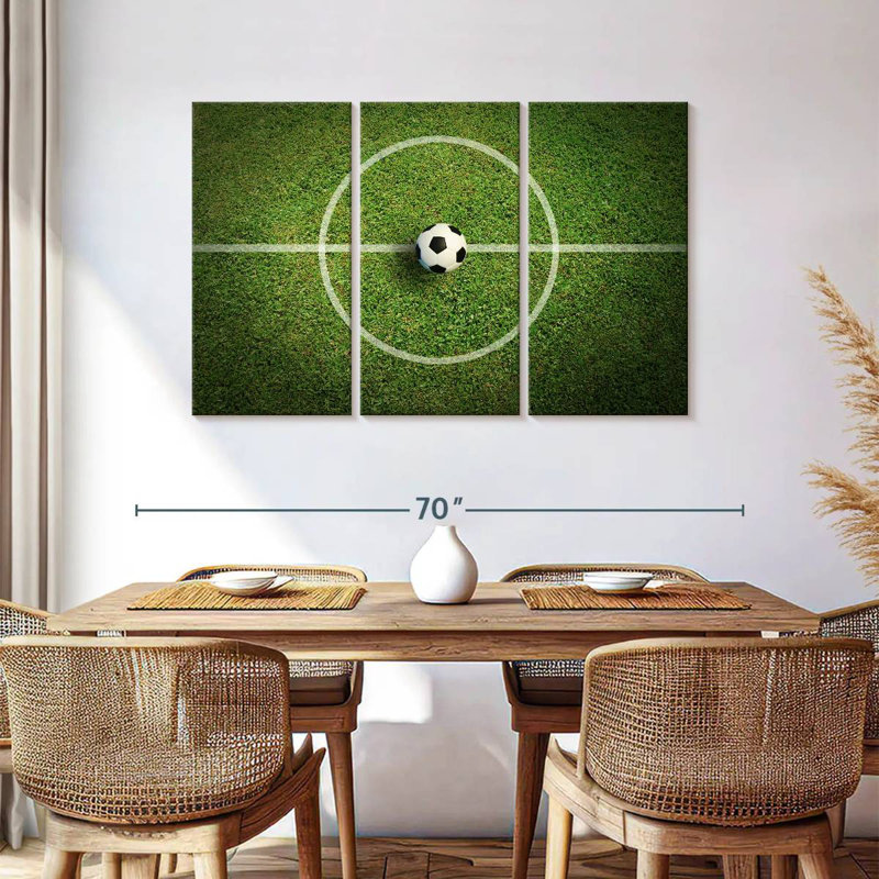Ballon de football Sireci sur la ligne, H 36 po x l 57 po