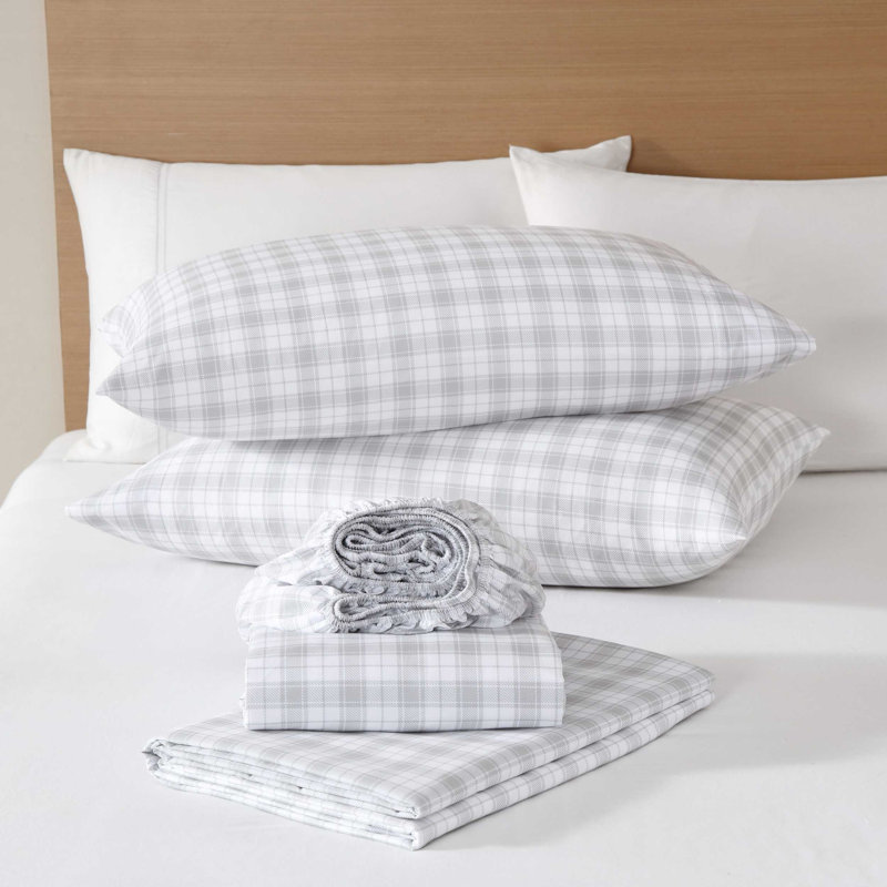 Ensemble de draps Eddie Bauer, Ensemble de draps pour grand lit avec 4 taies d'or, Tissu écossais gris