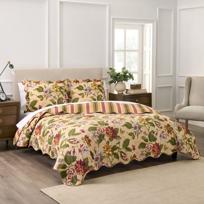 Waverly Laurel Spring 100% Cotton Quilt Set, Laurel Spring, King Quilt + 2 Shams