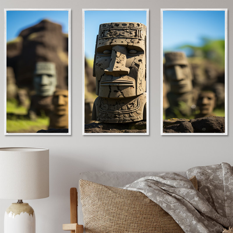 Art moderne brun, Moai Marvel, art asiatique I - Art mural asiatique, H 28 po x l 36 po, Cadre flottant blanc
