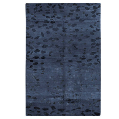 Hand Knotted Wool Area Rug in Pebble