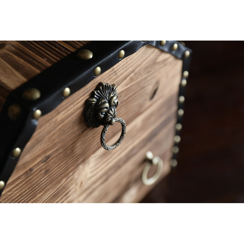 Accent Trunk